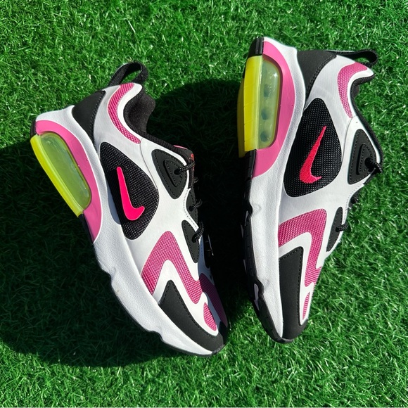 Nike Air Max 200 Black / Hyper Pink - Picture 6 of 11